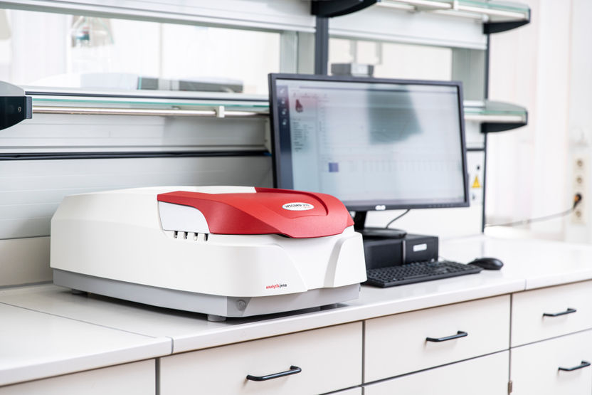 SPECORD PLUS en el laboratorio