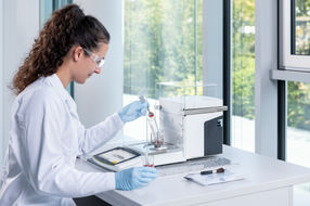 Cubis ® II Ultra High Resolution Balance Weighing Applic ...