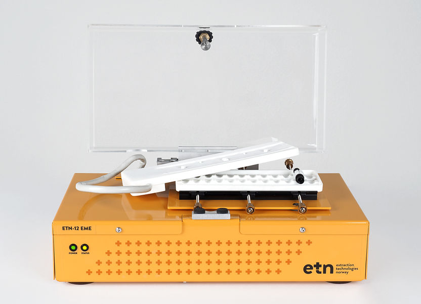 ETN-12 EME - Mit Sicht auf den Vial-Halter