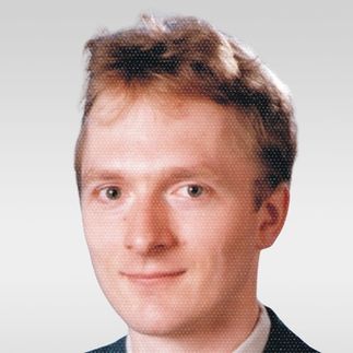 Dr. Arnold Uhl